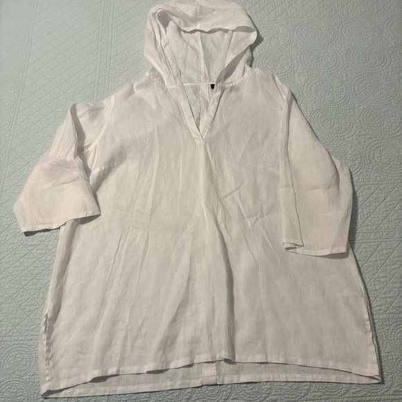 Tahari Tops - Tahari linen hooded tunic. Size 1X.